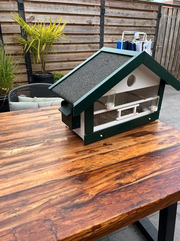 Heel mooi vogelhuisje. beschikbaar voor biedingen