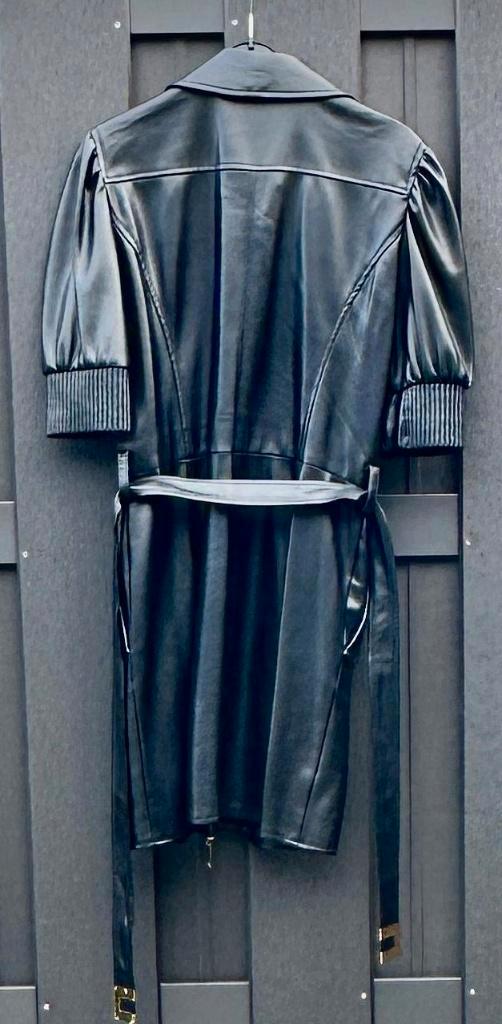 Leren jurk Elisabetta Franchi mt 40 italiaans maat 34 xl nl, Kleding | Dames, Jurken, Zo goed als nieuw, Maat 34 (XS) of kleiner