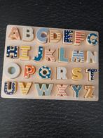 houten alfabet inlegpuzzel  letters houten speelgoed, Kinderen en Baby's, Speelgoed | Houten speelgoed, Ophalen, Zo goed als nieuw
