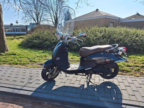 Sym Allo scooter 2018, Fietsen en Brommers, Scooters | SYM, Gebruikt, Allo, Ophalen