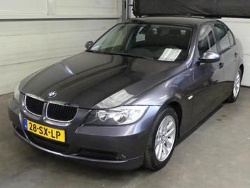 BMW 3-serie 318i High Exec - Navigatie - Cruise Control beschikbaar voor biedingen
