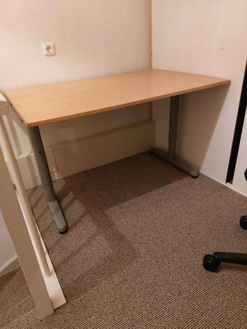 Bureautafel met bureaustoel - IKEA Galant - afbeelding 2