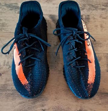 Adidas yeezy boods 350 l maat 43 1/3 l beschikbaar voor biedingen