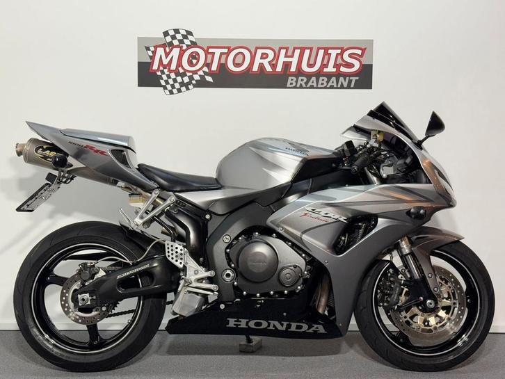 HONDA CBR 1000 RR FIREBLADE (bj 2006), Motoren, Motoren | Honda, Bedrijf, Super Sport, 4 cilinders