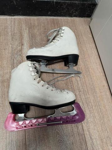Risport Etoile Kunstschaatsen Maat 30/31 wedstrijdwaardig beschikbaar voor biedingen