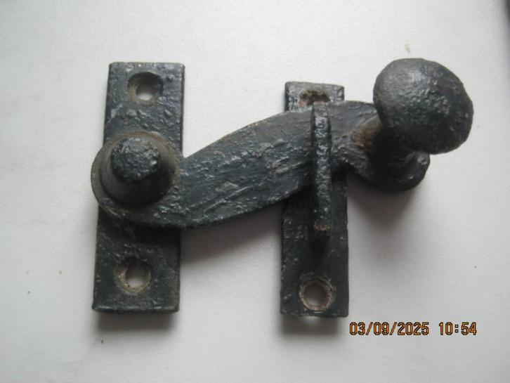 Grendel Antiek smeedwerk poortgrendel e a, Antiek en Kunst, Antiek | Woonaccessoires, Ophalen