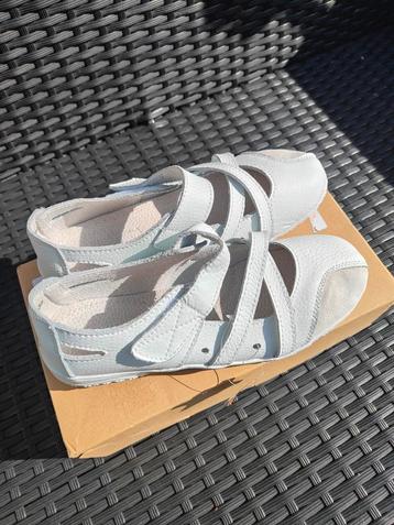 Dames schoenen  37 leder nieuw  beschikbaar voor biedingen