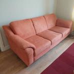 herfstkleurige oranje driezitsbank vintage met gratis poef, Huis en Inrichting, Ophalen, Gebruikt, Vintage, Driepersoons