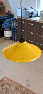 Hanglamp 2 kappen geel industrieel metaal vintage retro, Ophalen of Verzenden, Metaal, Minder dan 50 cm