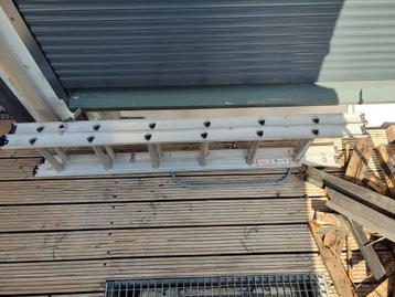 Uitschuifbare RVS zoldertrap. Gratis op te halen. 284cm max beschikbaar voor biedingen