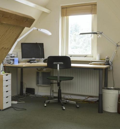 Bureau voor een hoekopstelling 180 x 120, Huis en Inrichting, Bureaus, Gebruikt, Bureau, In hoogte verstelbaar, Ophalen
