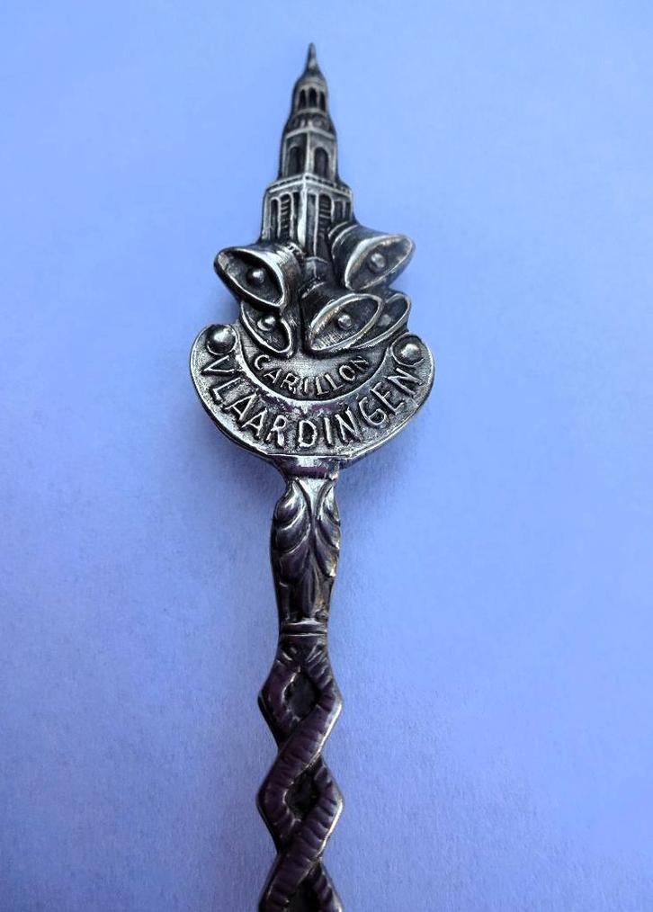 1 Thee Lepeltje Vlaardingen Carillon Bells, Antiek en Kunst, Antiek | Bestek, Verzenden