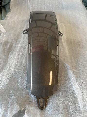 Ducati Monster 1100 tankcover beschikbaar voor biedingen