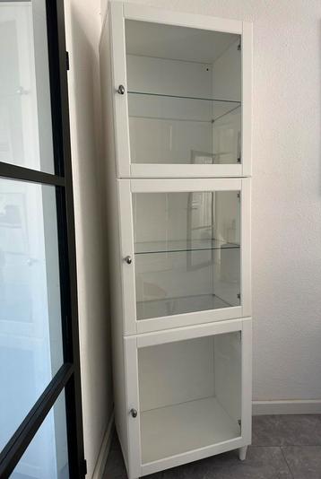 IKEA BESTA met Glazen Deuren beschikbaar voor biedingen