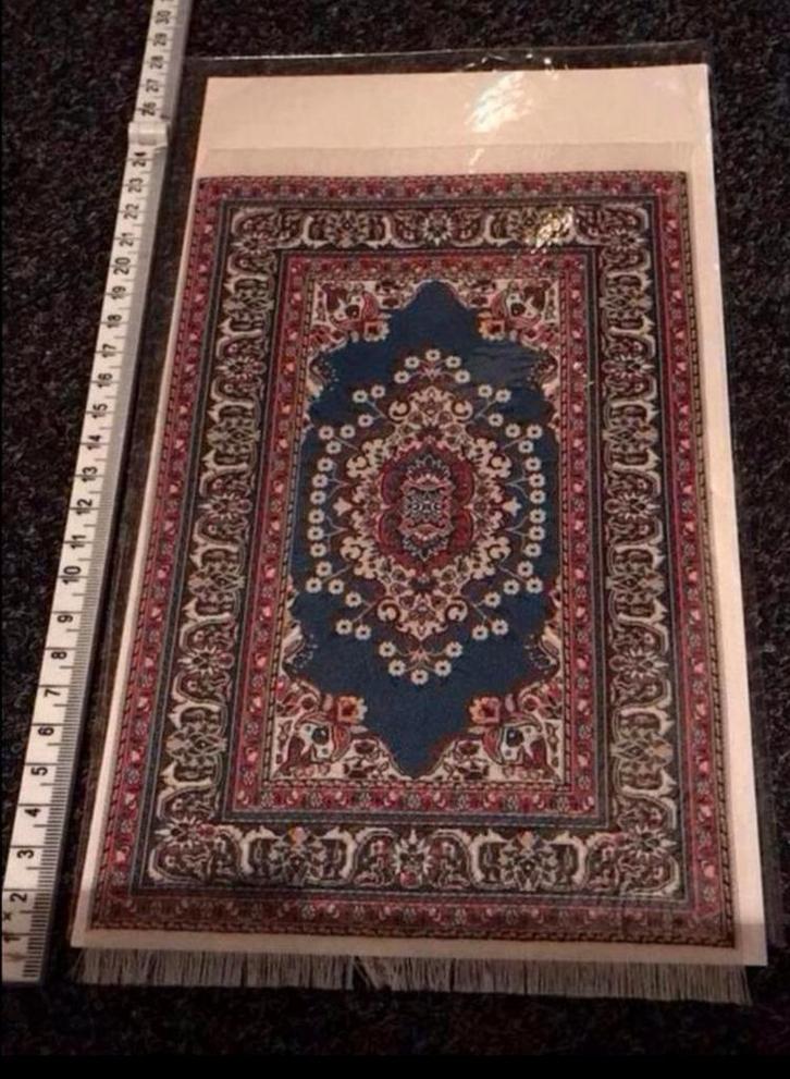 Diverse Perzisch Tapijtjes Poppenhuis, prijs per stuk, Verzamelen, Poppenhuizen en Toebehoren, Zo goed als nieuw, Poppenhuis, Ophalen of Verzenden