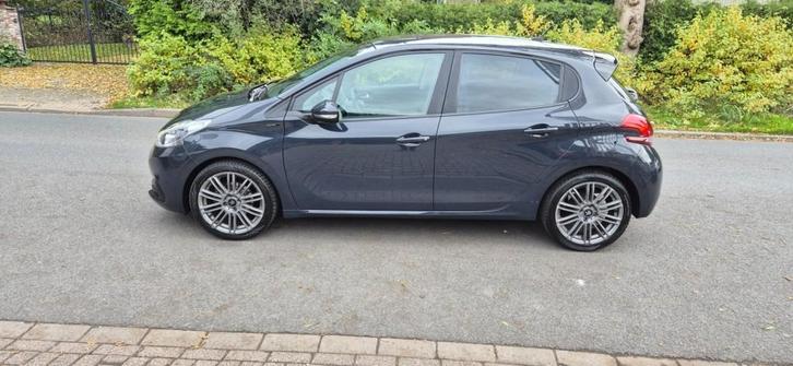 Peugeot 208 Pure Tech Signature*Apple/Android*airco*cruise*N, Auto's, Peugeot, Bedrijf, ABS, Airbags, Airconditioning, Android Auto