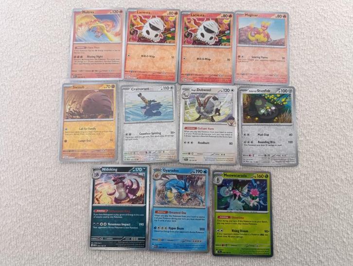 Holo & Reverse Holo setje, Hobby en Vrije tijd, Verzamelkaartspellen | Pokémon, Zo goed als nieuw, Meerdere kaarten, Foil, Ophalen of Verzenden