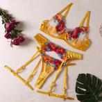 Geel doorzichtig lingerie setje string bh jarretels sexy, Kleding | Dames, Ondergoed en Lingerie, Verzenden, Geel, Setje