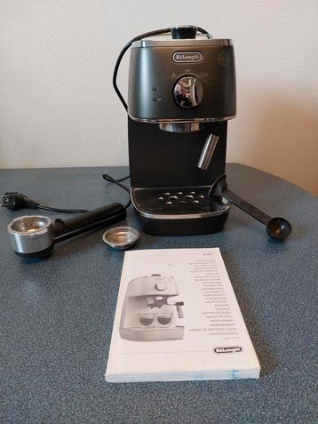 DeLonghi Espresso Apparaat - Gebruikt beschikbaar voor biedingen