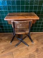 Vintage schoolbankje met metalen frame, Antiek en Kunst, Ophalen of Verzenden, Geschiedenis