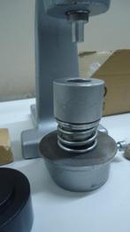 Astor A 51 knopenpers met matrijs en Stans ZGN, Hobby en Vrije tijd, Naaimachines en Toebehoren, Industrieel, Ophalen, Overige merken