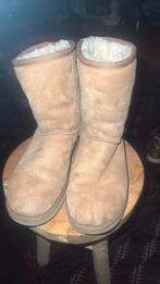 Ugg laarzen met bont maat 38/39, Kleding | Dames, Schoenen, Ophalen of Verzenden, Zo goed als nieuw, Zwart, Hoge laarzen