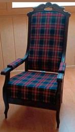 Antieke heren en dames fauteuil, Ophalen