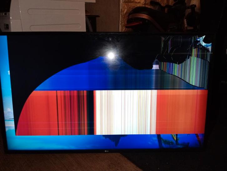 50 insch lg smart tv binnen kant scherm defect zie foto,s, Audio, Tv en Foto, Televisies, Zo goed als nieuw, 100 cm of meer, LG