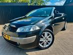Renault Mégane 2.0 16V Cabrio AUTOMAAT 2004 Zwart APK NAP✅, 1998 cc, 74 €/maand, Zwart, 4 cilinders