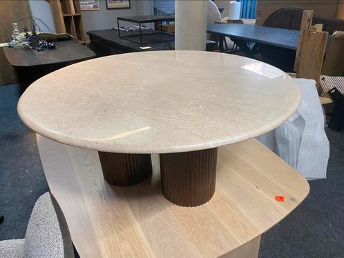 Salontafel xavi 90cm travertin met mang poten hoge korting, Huis en Inrichting, Tafels | Salontafels, Nieuw, Minder dan 50 cm