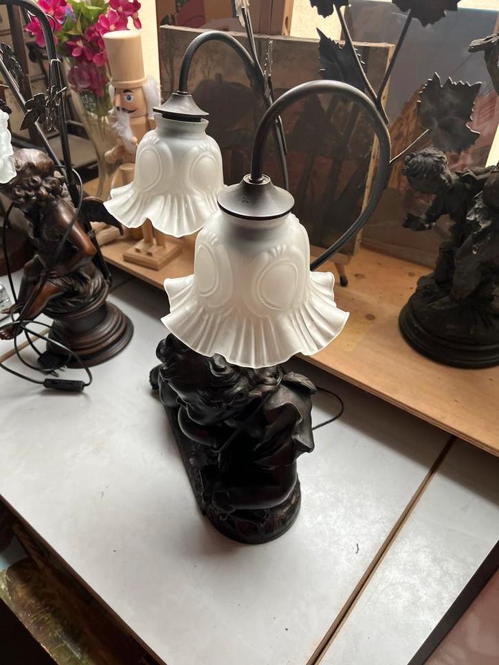 Engeltjes Lamp met 2 Kapjes - Antiek Stijl, Antiek en Kunst, Antiek | Lampen, Ophalen of Verzenden