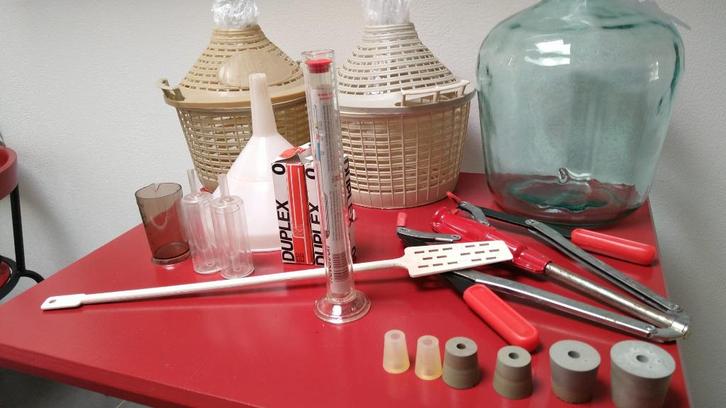wijn maken, Hobby en Vrije tijd, Overige Hobby en Vrije tijd, Gebruikt, Ophalen