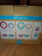 4 kopjes en 4 schoteltjes lief servies, Ophalen, Nieuw, Overige stijlen, Kop(pen) en/of Schotel(s)