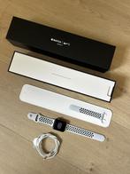 Apple Nike Watch Series 3 - 42mm, Gebruikt, Apple Watch ⌚️, IOS, Ophalen of Verzenden