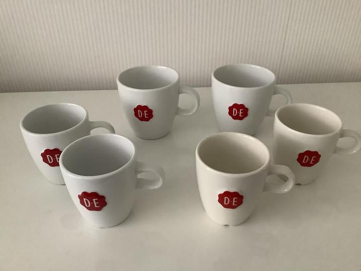 Douwe Egberts mokken diversen, Huis en Inrichting, Keuken | Servies, Zo goed als nieuw, Kop(pen) en/of Schotel(s), Overige stijlen