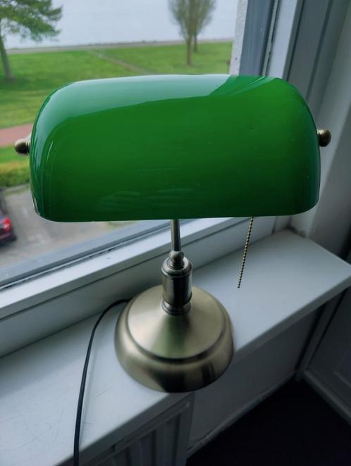 Bekende bankierslamp met groene kap (bureau lamp), Huis en Inrichting, Lampen | Tafellampen, Zo goed als nieuw, Minder dan 50 cm