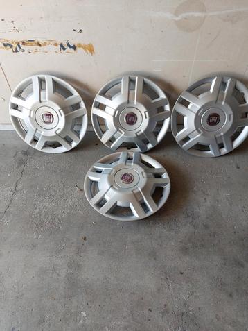 Fiat Ducato wieldoppen 15 inch beschikbaar voor biedingen