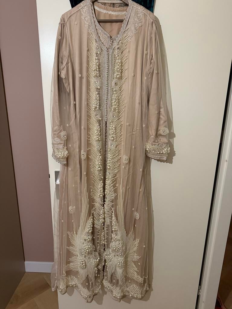 Prachtige Marokkaanse Jurk, Beige, Zo goed als nieuw, Onder de knie, Ophalen