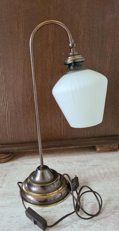 Koperen tafellamp, melkglazen kap. Puntgaaf!, Antiek en Kunst, Antiek | Lampen, Ophalen of Verzenden