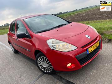 Renault Clio 1.2-16V Authentique / 5 drs 2010 beschikbaar voor biedingen