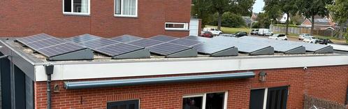 Zonnepanelen set 5880Wp incl omvormer en platdak frame, Doe-het-zelf en Verbouw, Zonnepanelen en Toebehoren, Zo goed als nieuw