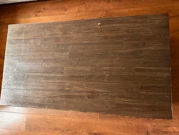 Houten Salontafel met Opbergruimte beschikbaar voor biedingen
