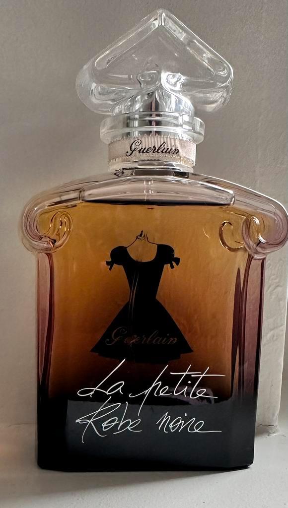 Nieuw van Guerlain: La Petite Robe Noire - eau de parfum, Sieraden, Tassen en Uiterlijk, Uiterlijk | Parfum, Nieuw, Ophalen of Verzenden