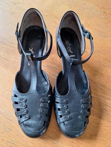 Gabor Comfort maat 40 G wijdte zwarte pump met riem hak 6cm beschikbaar voor biedingen