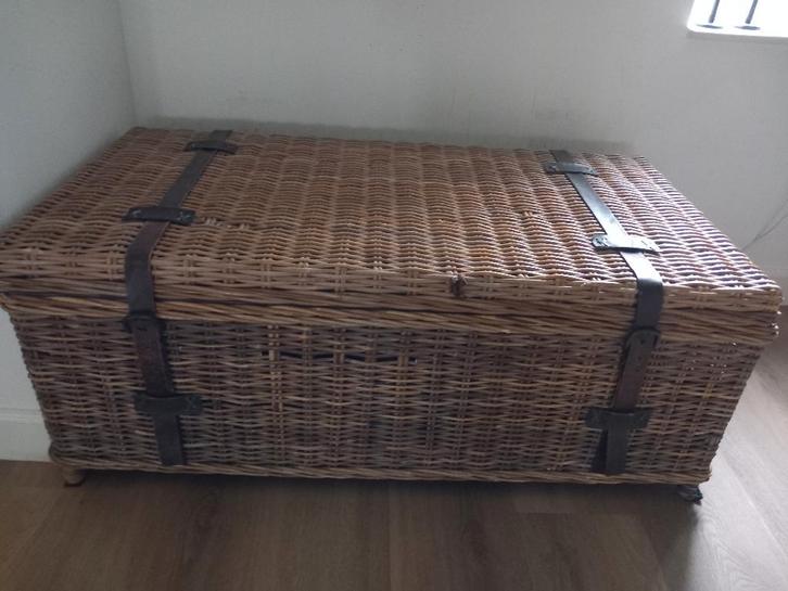 Rieten mand, Huis en Inrichting, Woonaccessoires | Schalen en Manden, Gebruikt, Mand, Rechthoekig, Riet, Ophalen