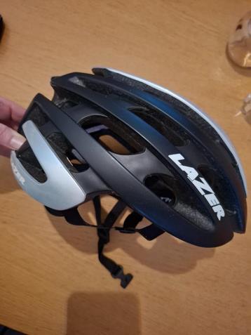 Lazer Z1 fietshelm beschikbaar voor biedingen