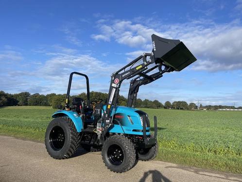 Knegt 404 4WD 40 PK compact tractor NIEUW met frontlader, Zakelijke goederen, Agrarisch | Tractoren, tot 2500, Overige merken