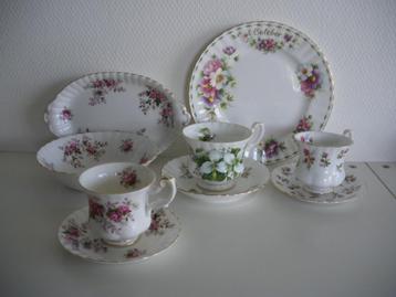 Royal Albert servies beschikbaar voor biedingen