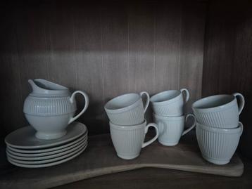 Wedgwood Windsor koffie kopjes met schotel en melkkan beschikbaar voor biedingen