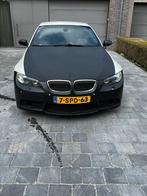 BMW E93 320 Cabrio 2008 Wit, Achterwielaandrijving, 1995 cc, Zwart, 4 cilinders